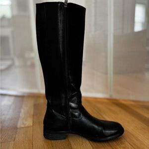 Bussola Black Knee High Boots Sleek Leather Design